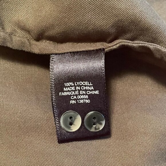 RWCO Button-Up Sz L - Picture 5 of 6